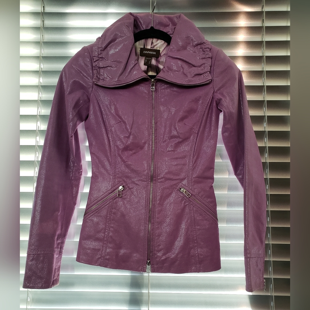 Danier Leather Jacket - Picture 11 of 16